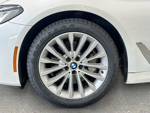 Used 2023 BMW 530i xDrive w/ Convenience Package AWD/4WD image 31