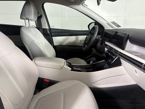 Used 2025 Hyundai Tucson SEL FWD image 14