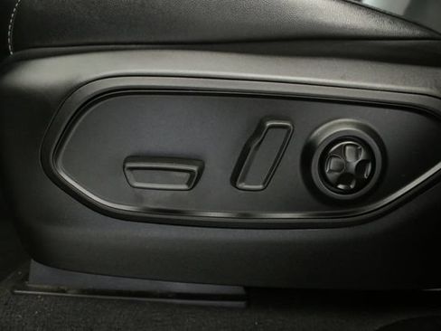 Used 2024 Jeep Grand Cherokee Altitude AWD/4WD image 26