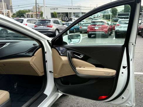 Used 2013 Hyundai Azera w/ Technology Pkg FWD image 37