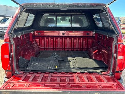 Used 2015 Chevrolet Colorado Z71 image 21