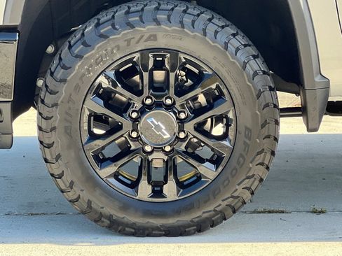 New 2026 Chevrolet Silverado 2500 LTZ w/ LTZ Plus Package AWD/4WD image 25