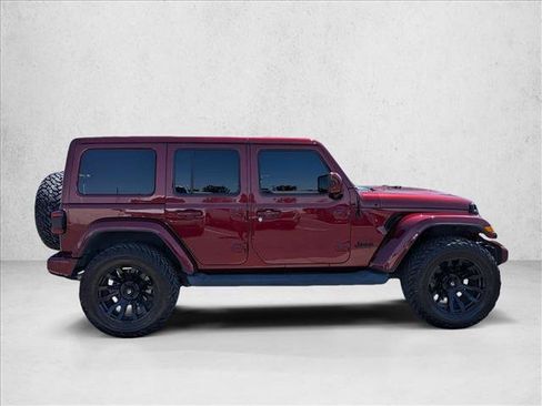 Used 2021 Jeep Wrangler Unlimited Sahara AWD/4WD image 4