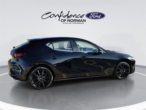 Used 2024 MAZDA MAZDA3 s image 9