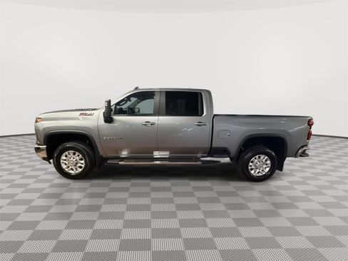 Used 2024 Chevrolet Silverado 3500 LT w/ All Star Edition image 7