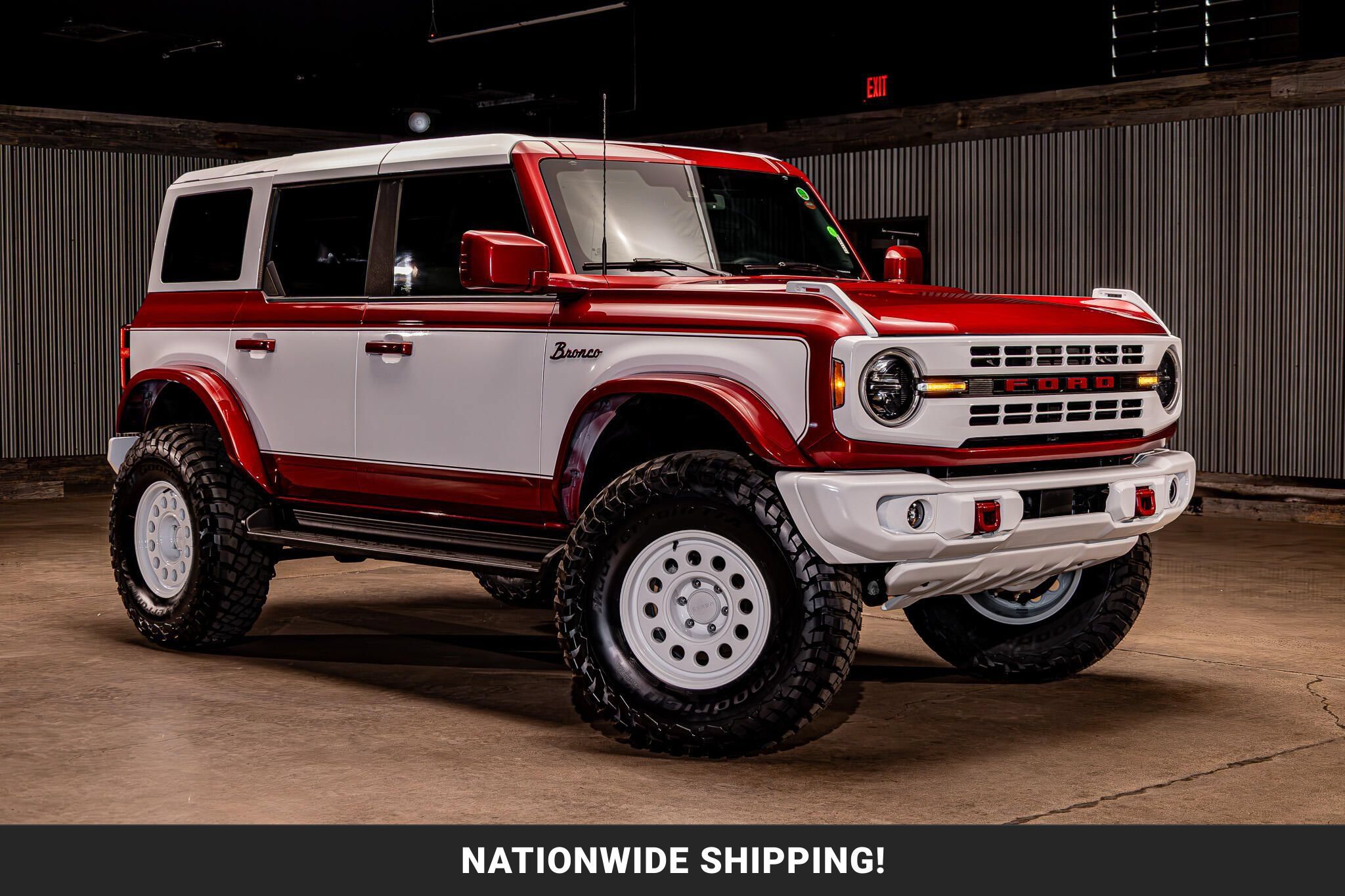 Used 2025 Ford Bronco Heritage Edition AWD/4WD image 1
