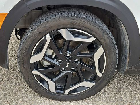 Used 2024 Kia Seltos SX AWD/4WD image 12