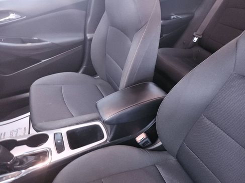 Used 2017 Chevrolet Cruze LS image 20