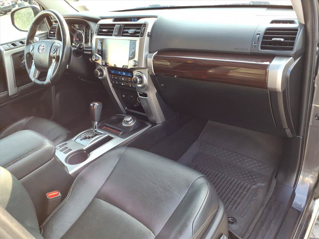 Used 2022 Toyota 4Runner Limited w/ Convenience Package (TMS) AWD/4WD image 18