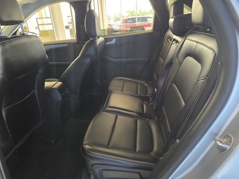 Used 2024 Ford Escape Platinum AWD/4WD image 22