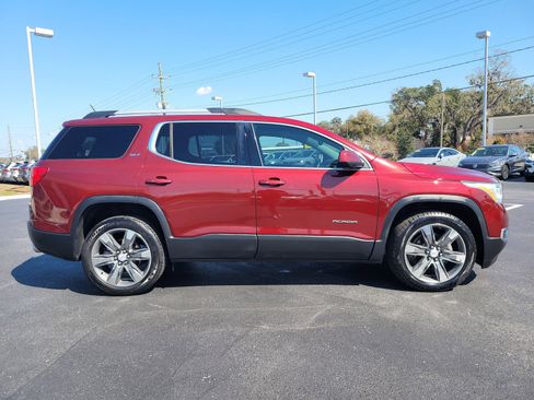 Used 2018 GMC Acadia SLT image 4