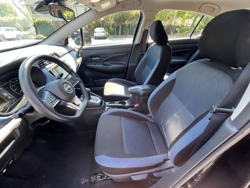 Used 2025 Nissan Versa SV FWD image 24