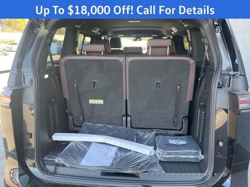 New 2025 Volkswagen ID. Buzz Pro S image 19