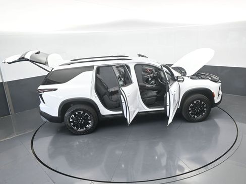 Used 2024 Chevrolet Traverse Z71 w/ Enhanced Driving Package image 84