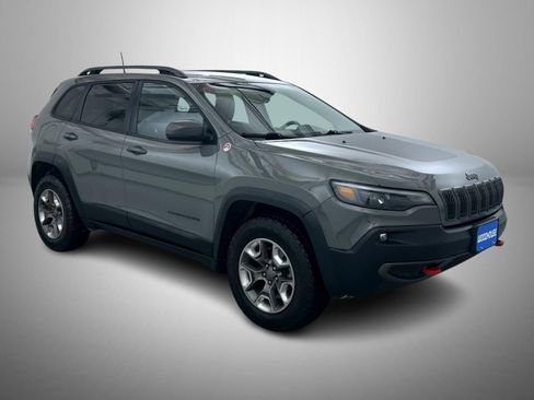 Used 2019 Jeep Cherokee Trailhawk w/ Comfort/Convenience Group image 3