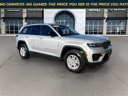 Used 2023 Jeep Grand Cherokee Laredo w/ Luxury Tech Group I