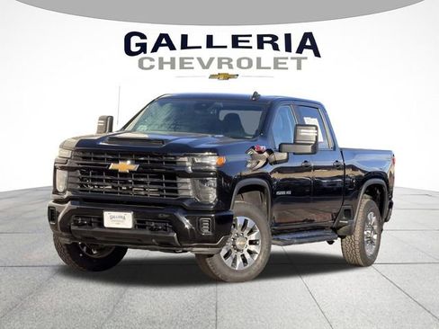 Certified 2024 Chevrolet Silverado 2500 Custom w/ Custom Value Package image 2