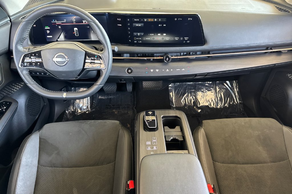 Used 2024 Nissan Ariya FWD image 12