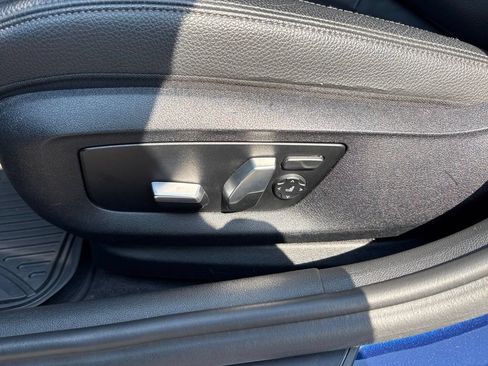 Used 2017 BMW 530i xDrive AWD/4WD image 16