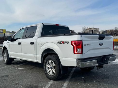 Used 2017 Ford F150 XLT image 4