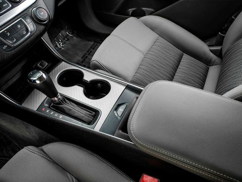 Used 2016 Chevrolet Impala LS FWD image 22