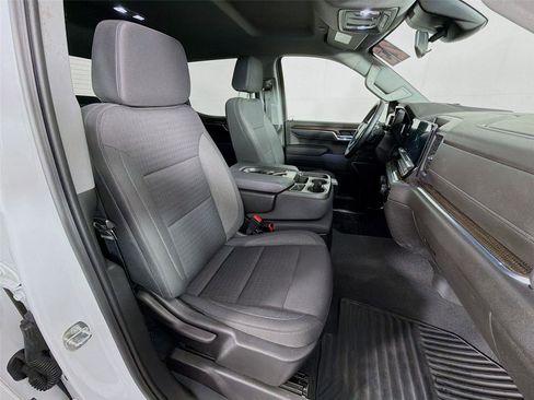 Used 2023 Chevrolet Silverado 1500 LT image 26