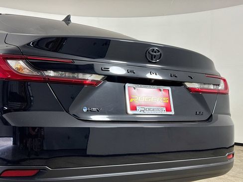 Used 2026 Toyota Camry LE w/ Preferred Package 2 (TMS) FWD image 26