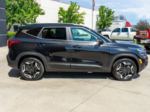 New 2026 Kia Seltos SX w/ SX Sunroof Package AWD/4WD image 8