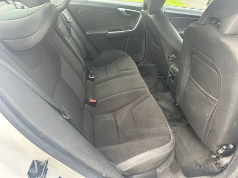 Used 2012 Volvo S60 T5 FWD image 12