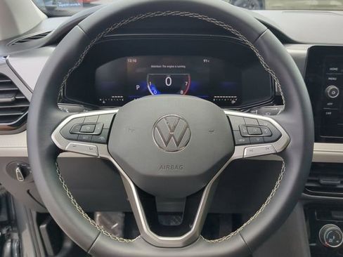 Certified 2025 Volkswagen Taos S FWD image 25