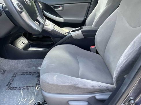 Used 2014 Toyota Prius Three FWD image 10