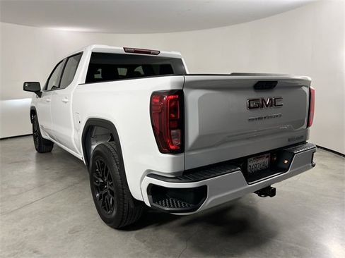 Used 2026 GMC Sierra 1500 Elevation image 32