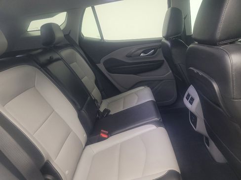 Used 2024 GMC Terrain SLT FWD image 19