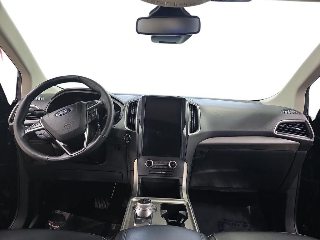 Used 2024 Ford Edge SEL AWD/4WD image 9