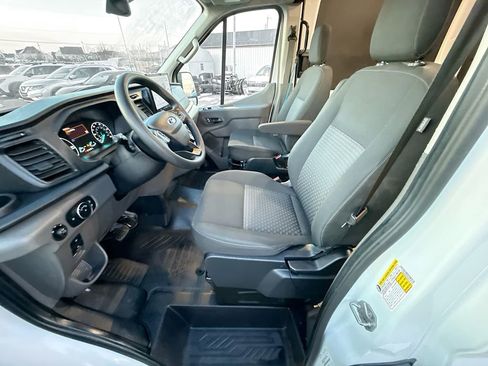Used 2022 Ford E-Transit Medium Roof w/ Load Area Protection Package image 23