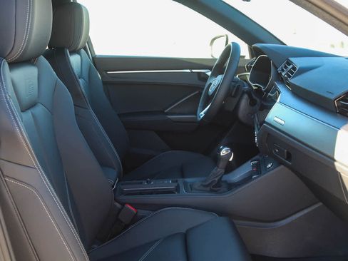 New 2025 Audi Q3 2.0T Premium image 26