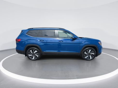 New 2026 Volkswagen Atlas SE image 2