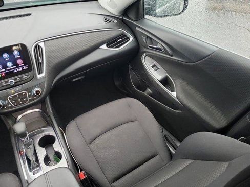 Used 2023 Chevrolet Malibu LT FWD image 14