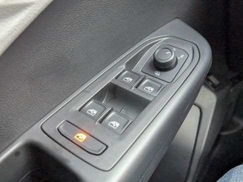 Used 2022 Volkswagen Taos S AWD/4WD image 24