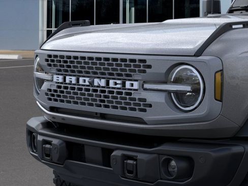 New 2026 Ford Bronco Badlands image 10