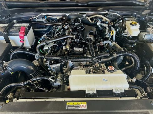 Used 2025 Toyota Tacoma SR5 RWD image 25