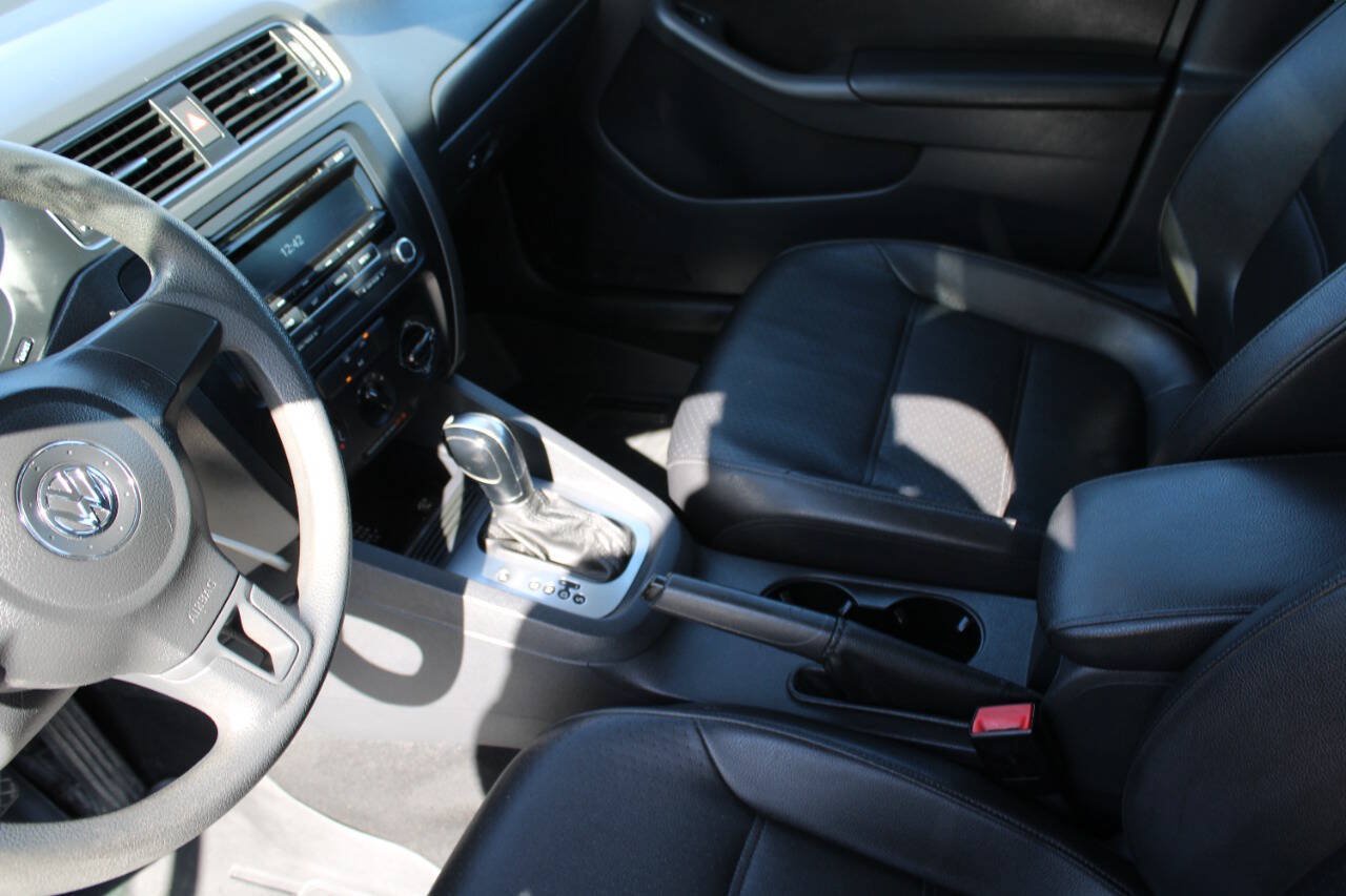 Used 2014 Volkswagen Jetta SE FWD image 10