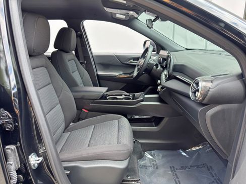 Used 2026 Chevrolet Equinox LT FWD image 13
