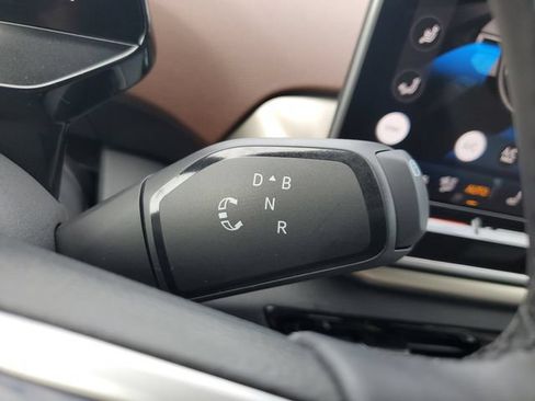 Certified 2025 Volkswagen ID.4 Pro RWD image 22