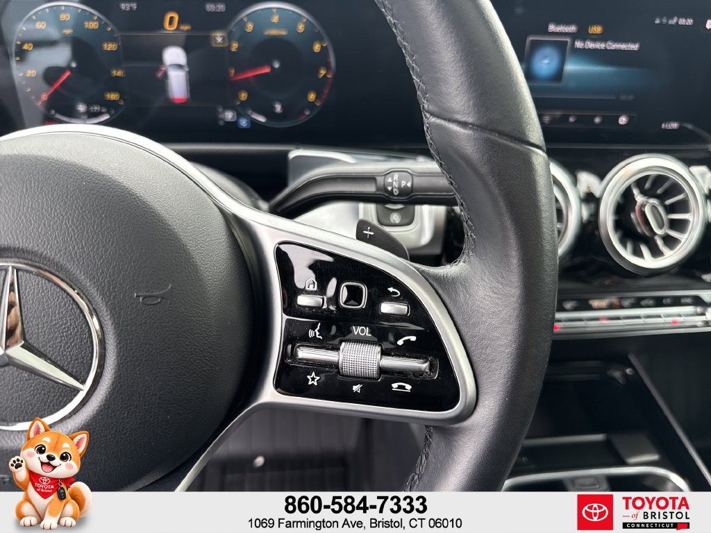 Used 2022 Mercedes-Benz GLB 250 image 22