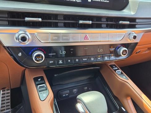 Used 2024 Kia Telluride SX Prestige X-Pro AWD/4WD image 24