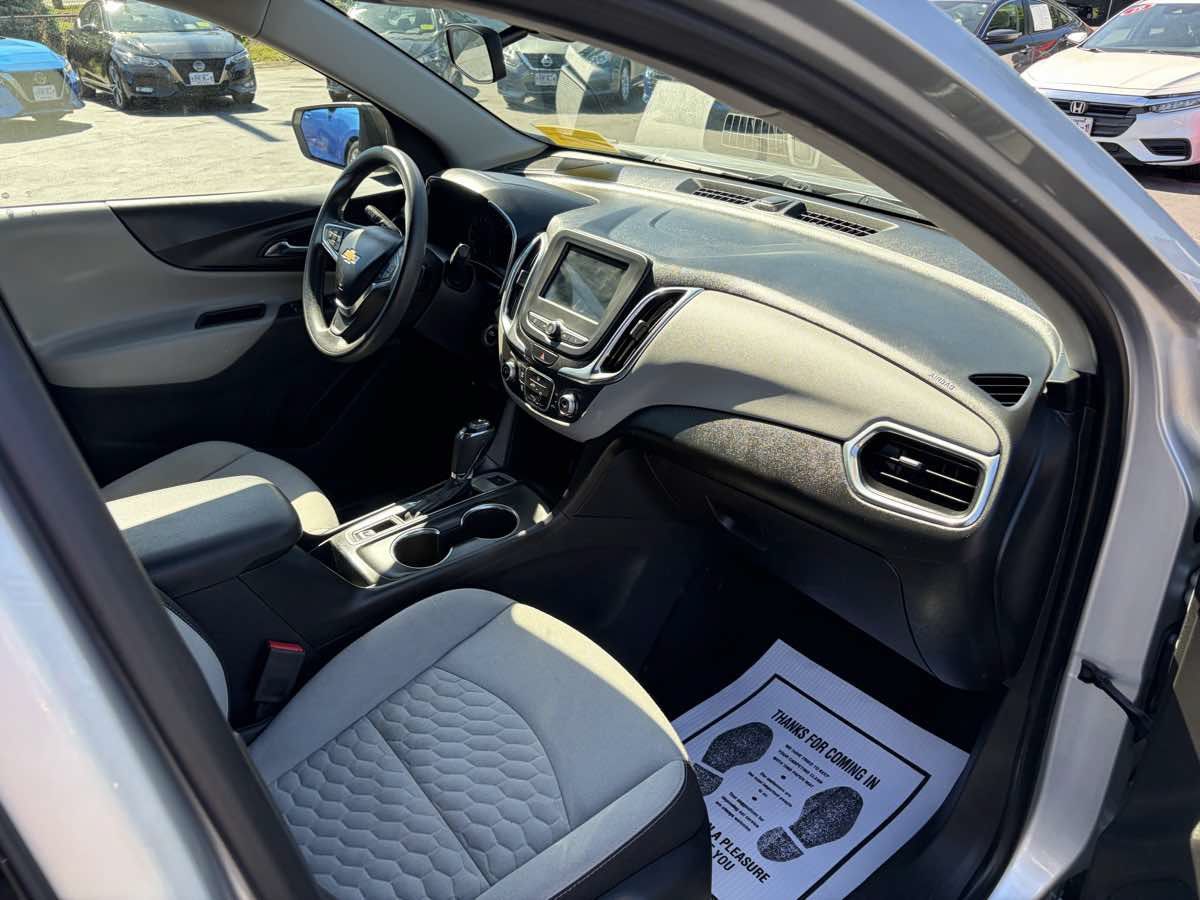 Used 2019 Chevrolet Equinox LS w/ LS Convenience Package AWD/4WD image 26