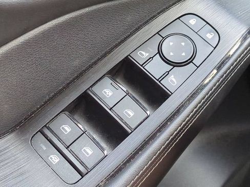 Used 2023 Nissan Rogue SV w/ SV Premium B Package AWD/4WD image 24