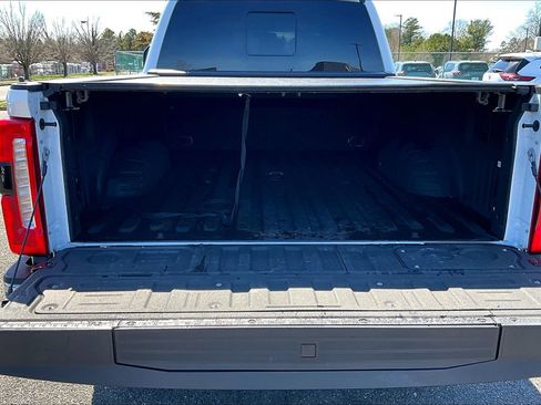 Used 2024 Ford F250 Lariat w/ Lariat Ultimate Package AWD/4WD image 25