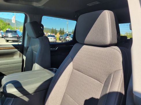 New 2026 GMC Sierra 1500 Elevation image 12